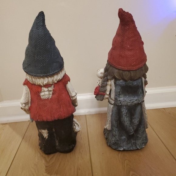 2 skeleton gnomes - Picture 2 of 2